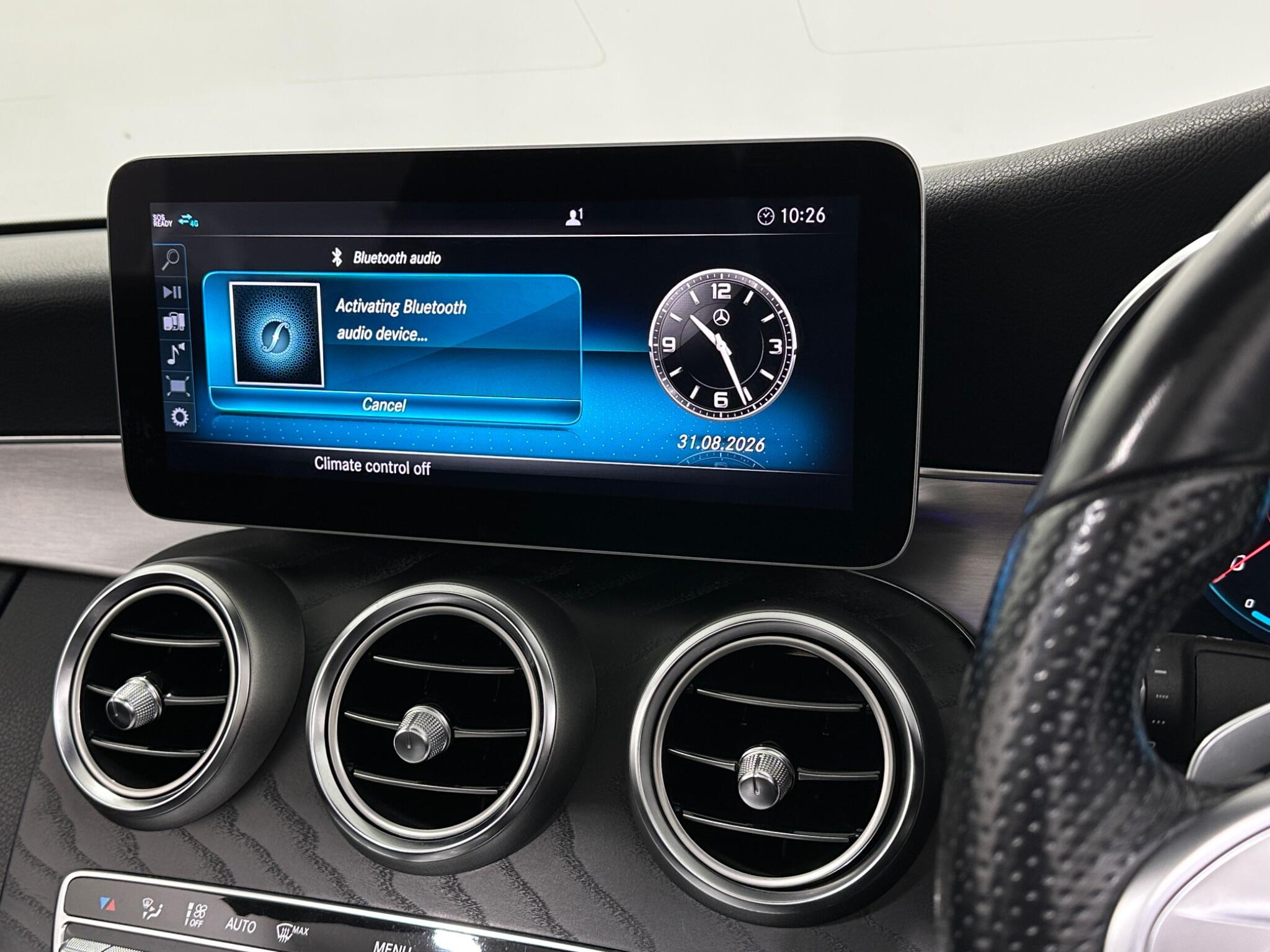 Mercedes-Benz C-Class view 27