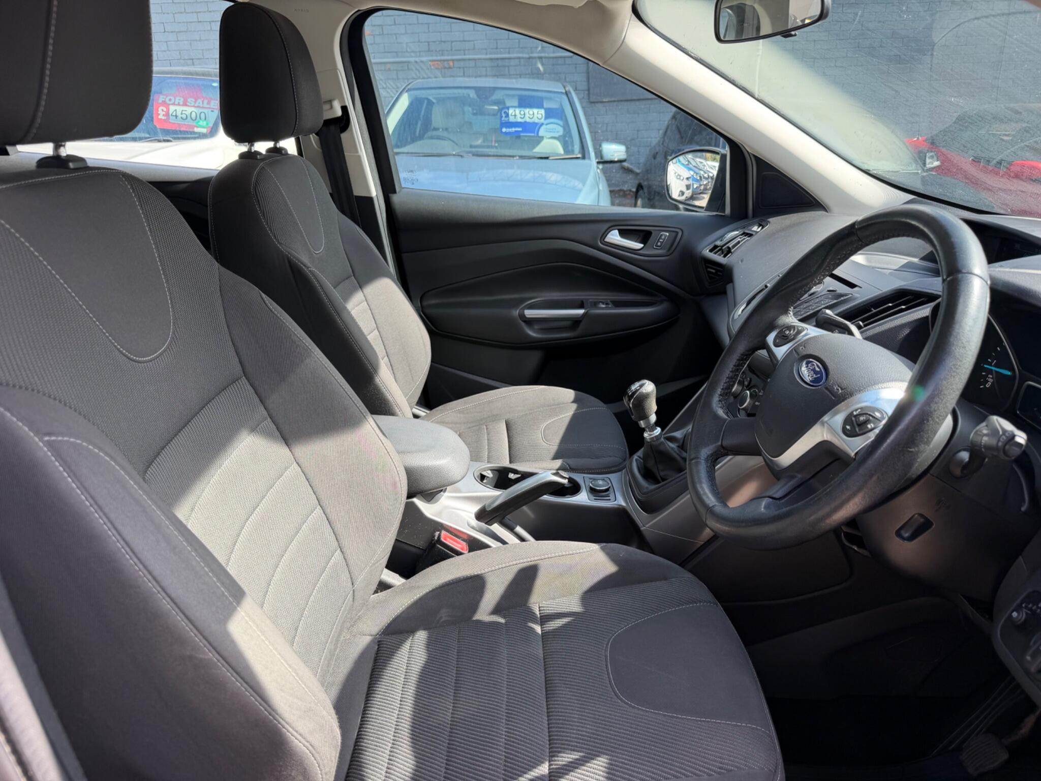 Ford Kuga view 10