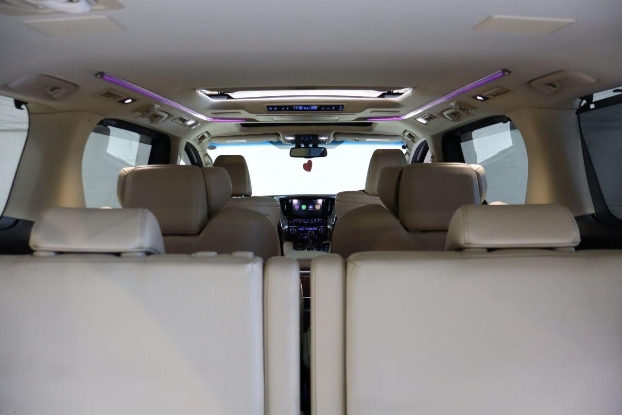 Toyota Alphard view 21