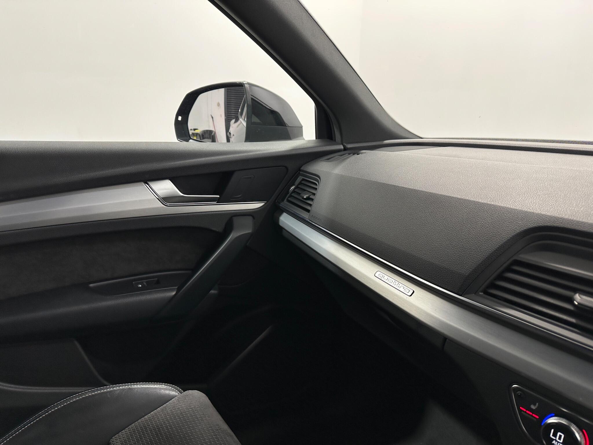 Audi Q5 view 27