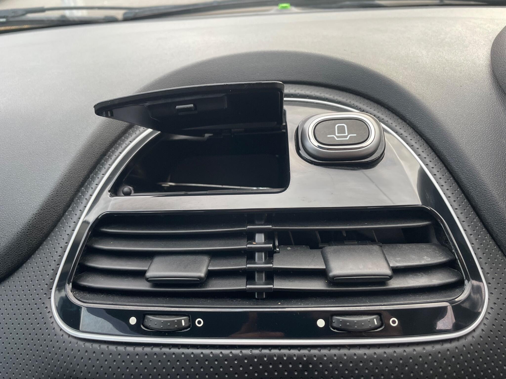 2011 Fiat Punto Evo image 36