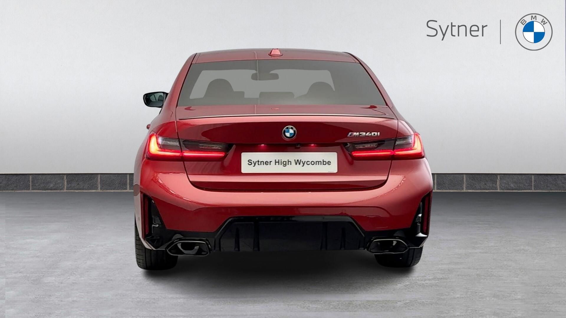 BMW 3 Series view 15
