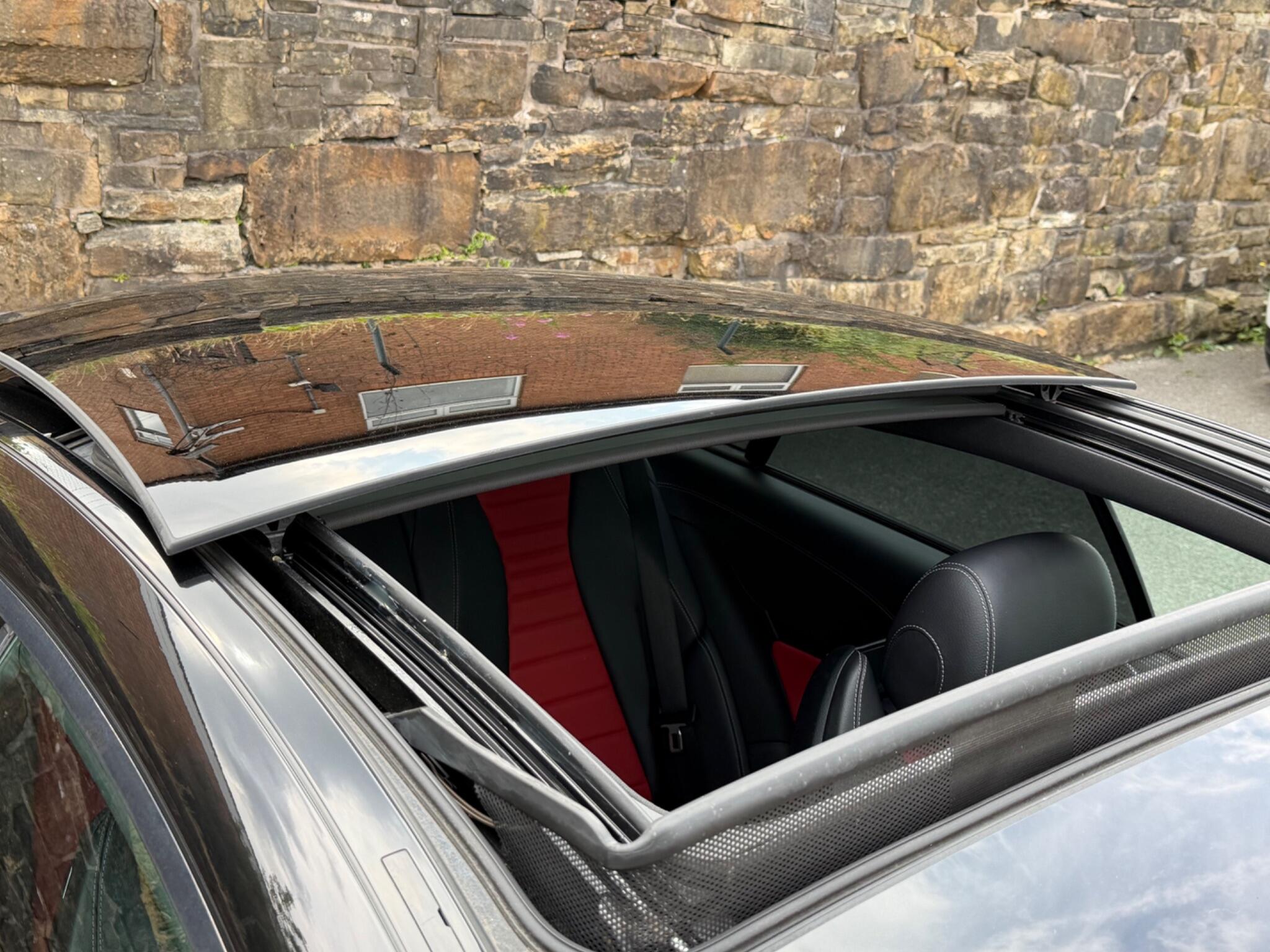 Mercedes-Benz E-Class view 9