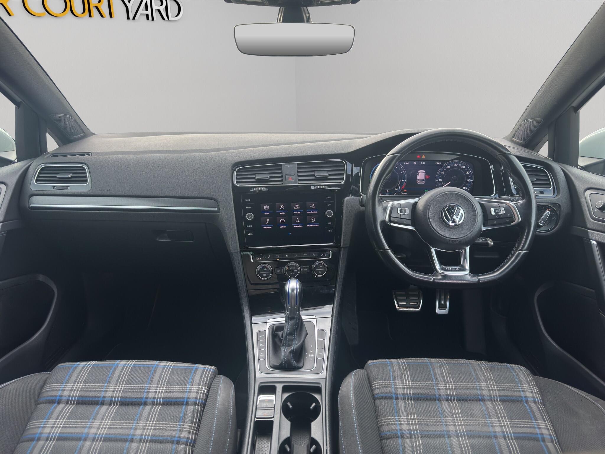 Volkswagen Golf view 14