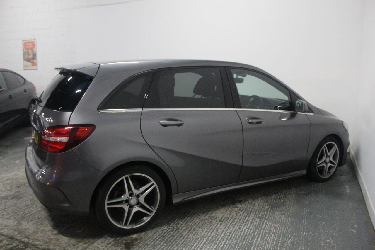Mercedes-Benz B-Class view 11