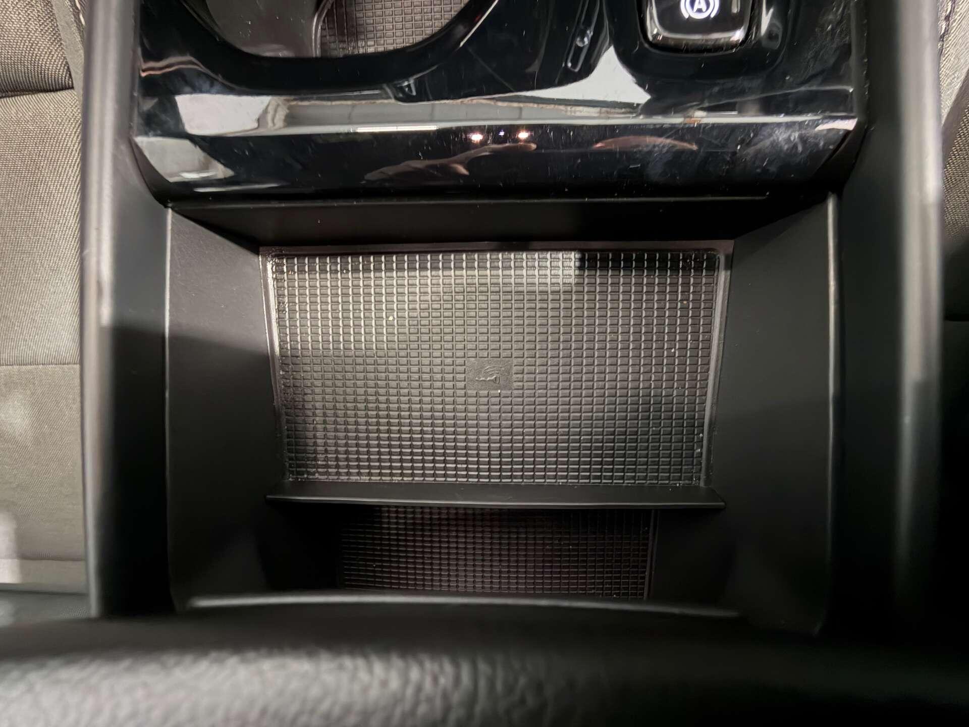 Volvo XC40 view 32