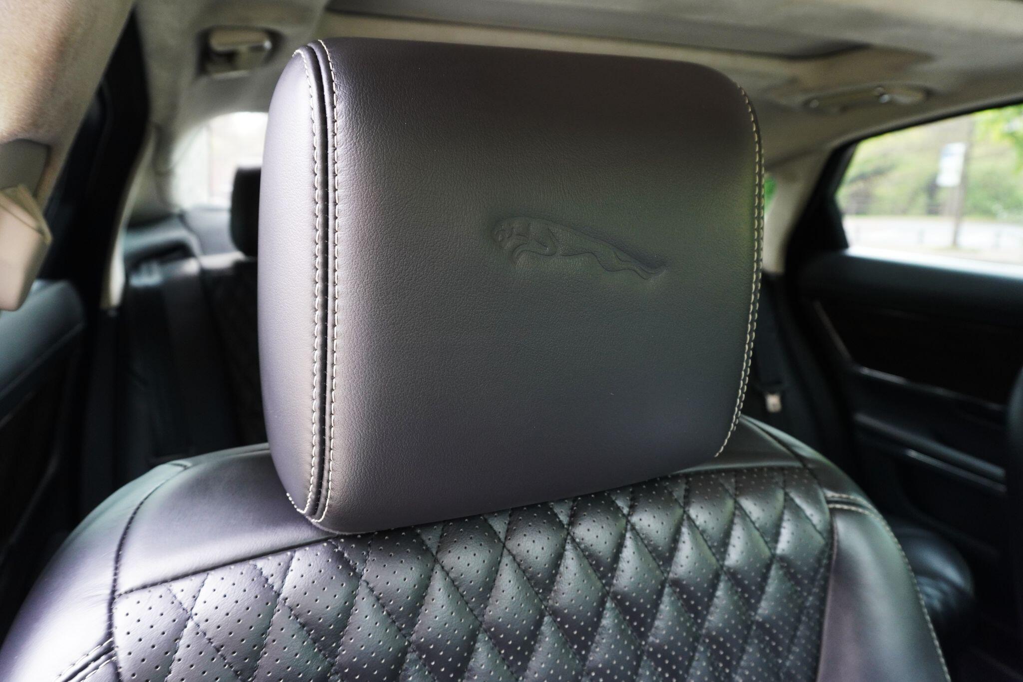 Jaguar XJ view 18