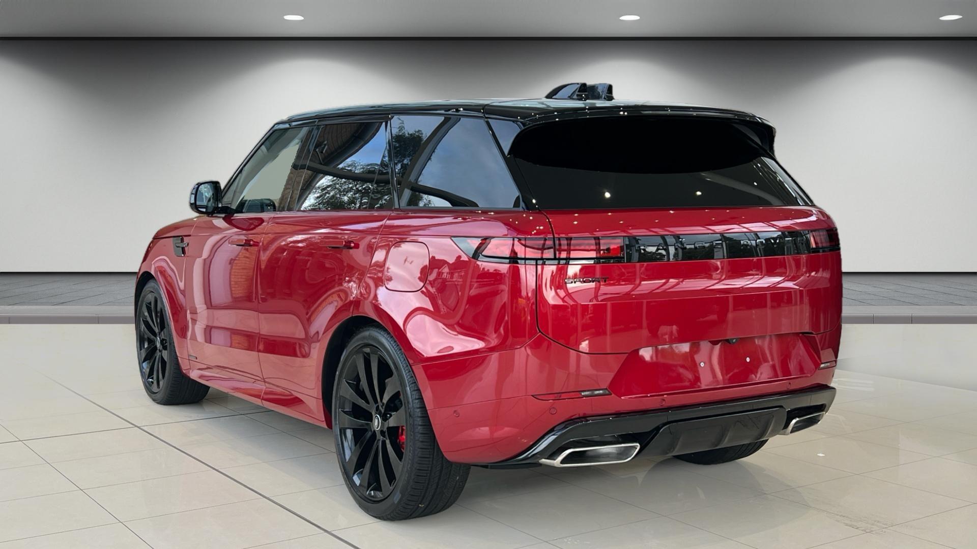 Land Rover Range Rover Sport view 5