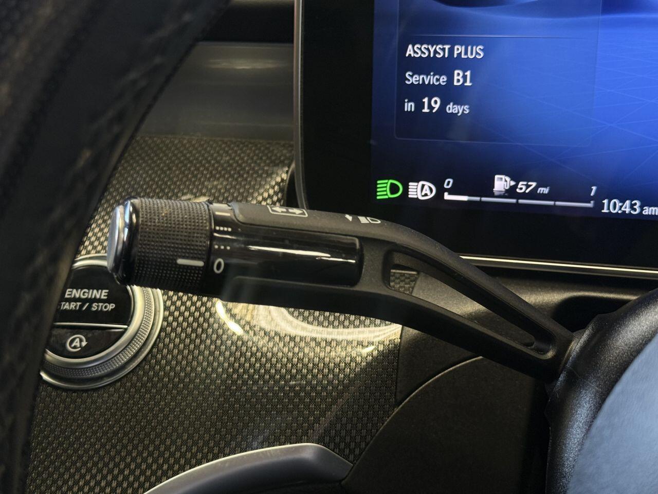 Mercedes-Benz C Class view 38