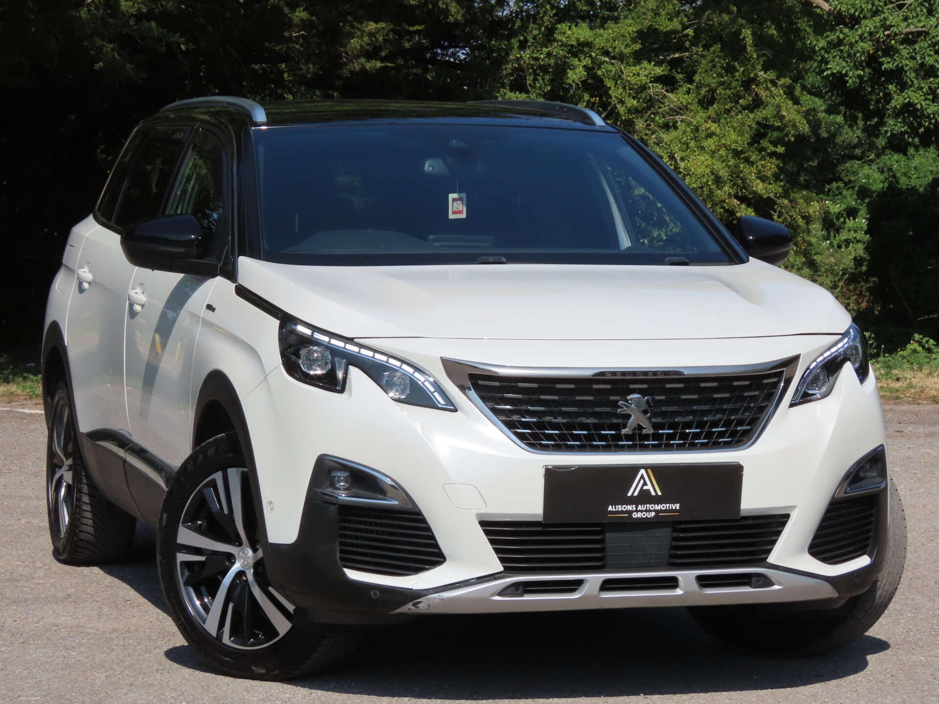 Peugeot 5008 view 3