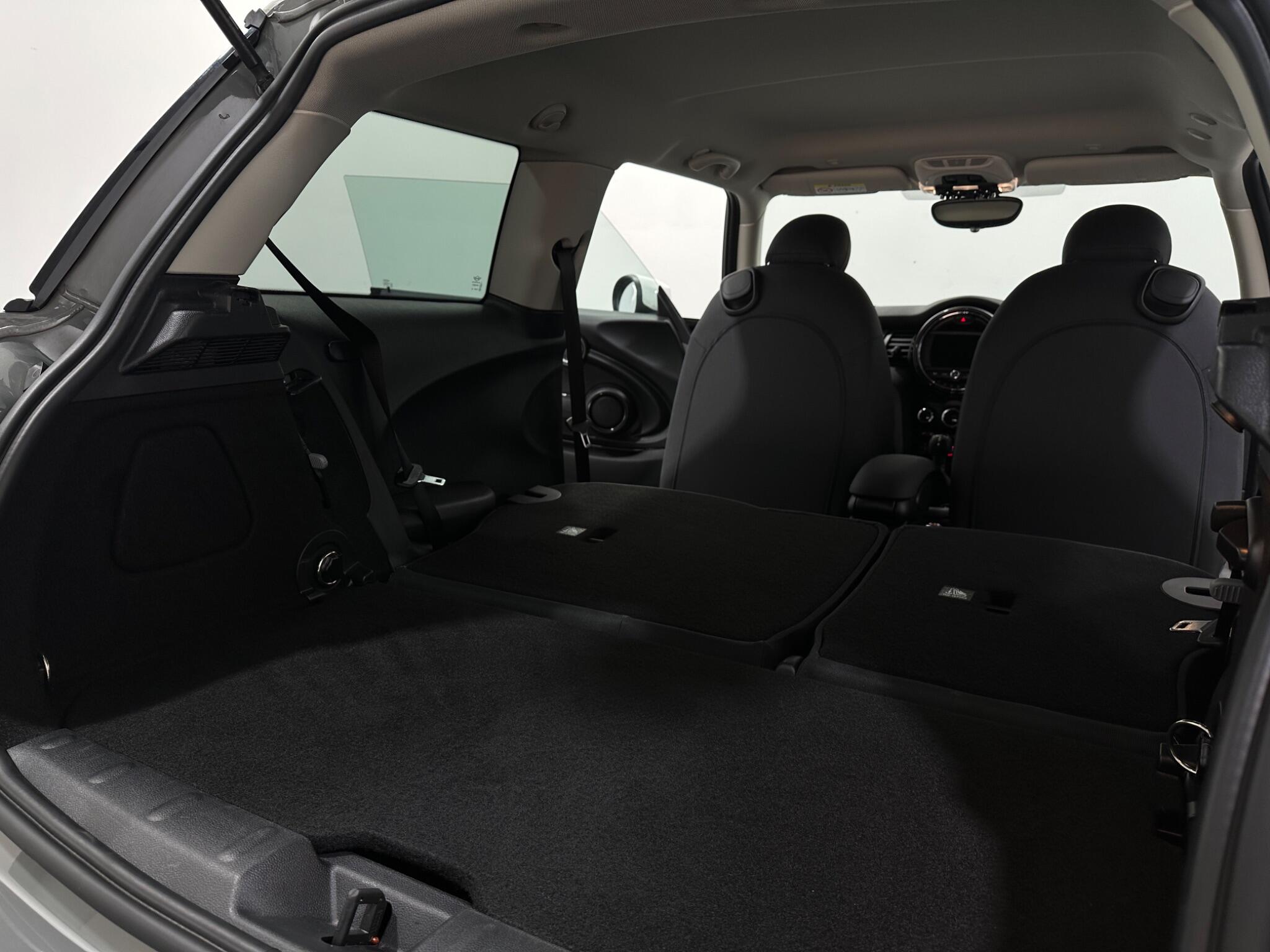 Mini Hatch view 37