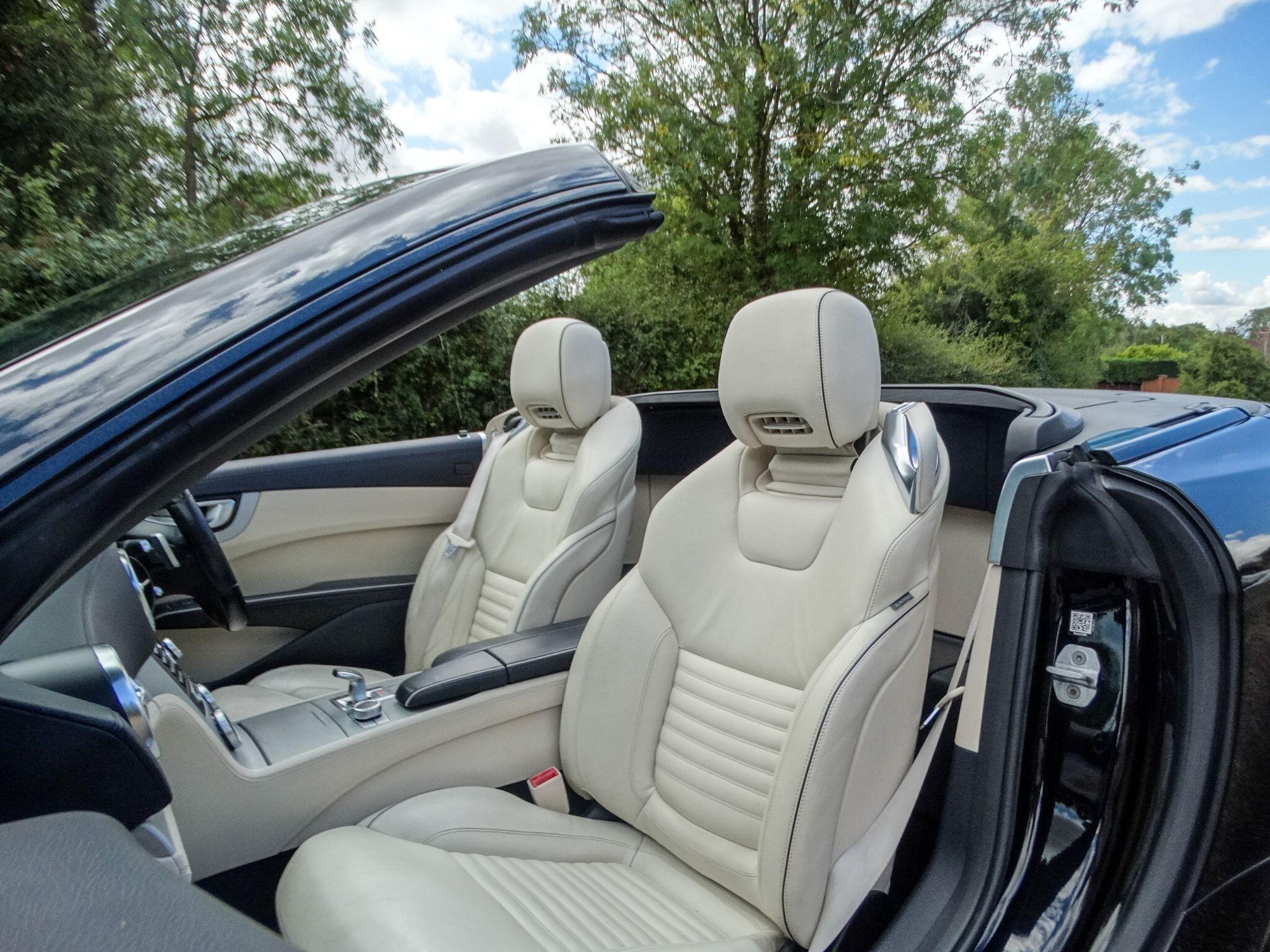 Mercedes-Benz SL view 13