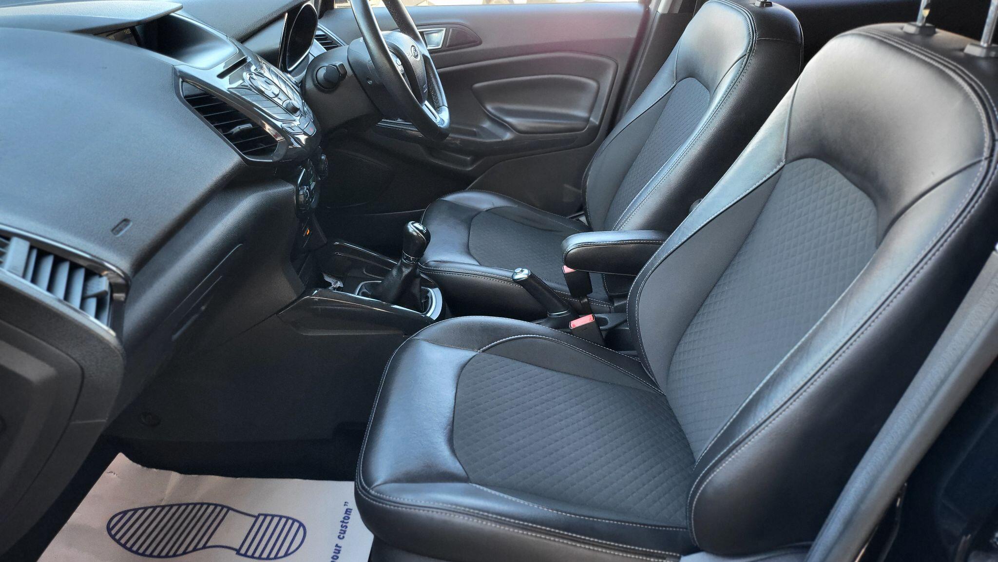 Ford Ecosport view 2