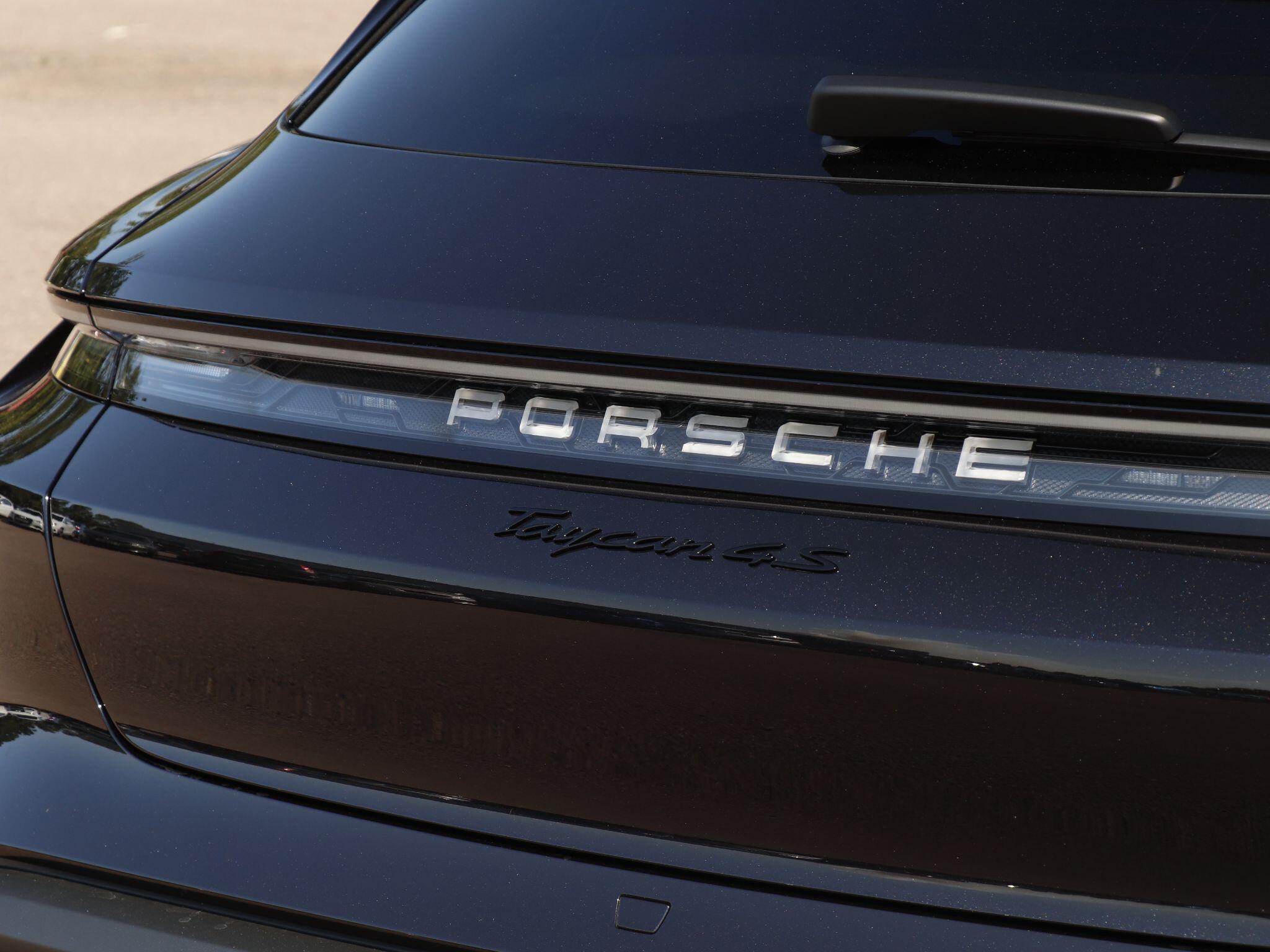 Porsche Taycan view 28