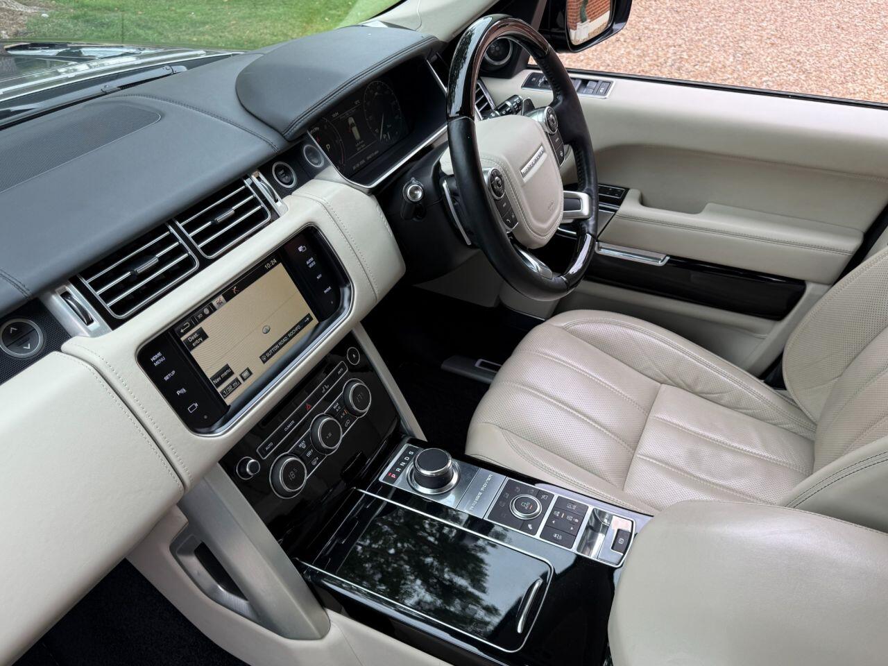 Land Rover Range Rover view 20
