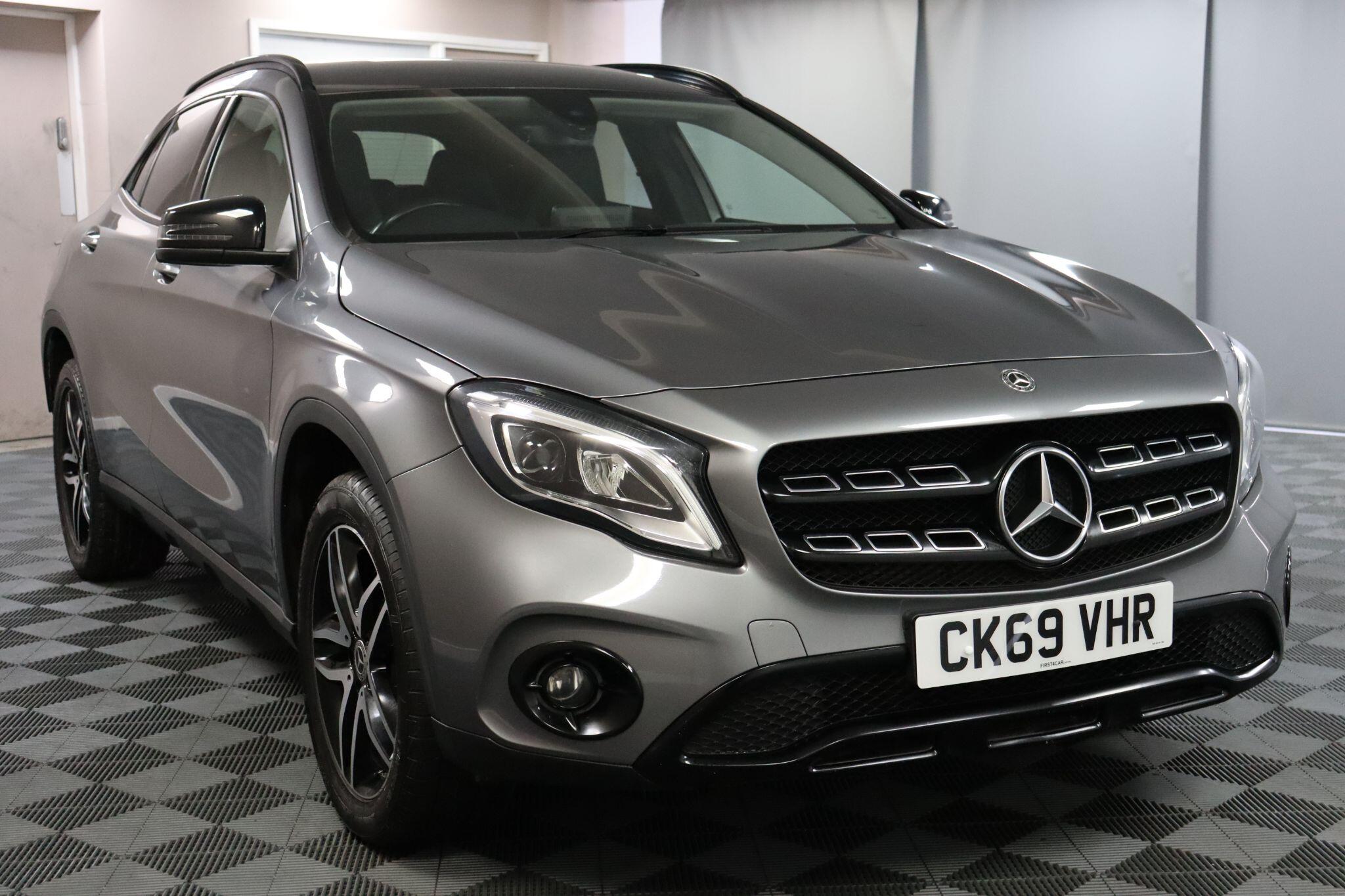 Mercedes-Benz Gla view 30