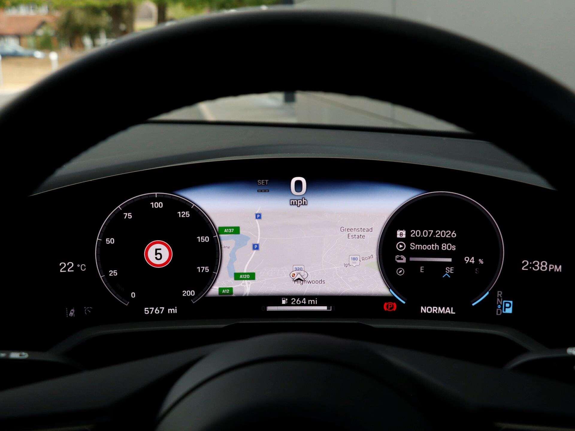 Porsche Taycan view 13