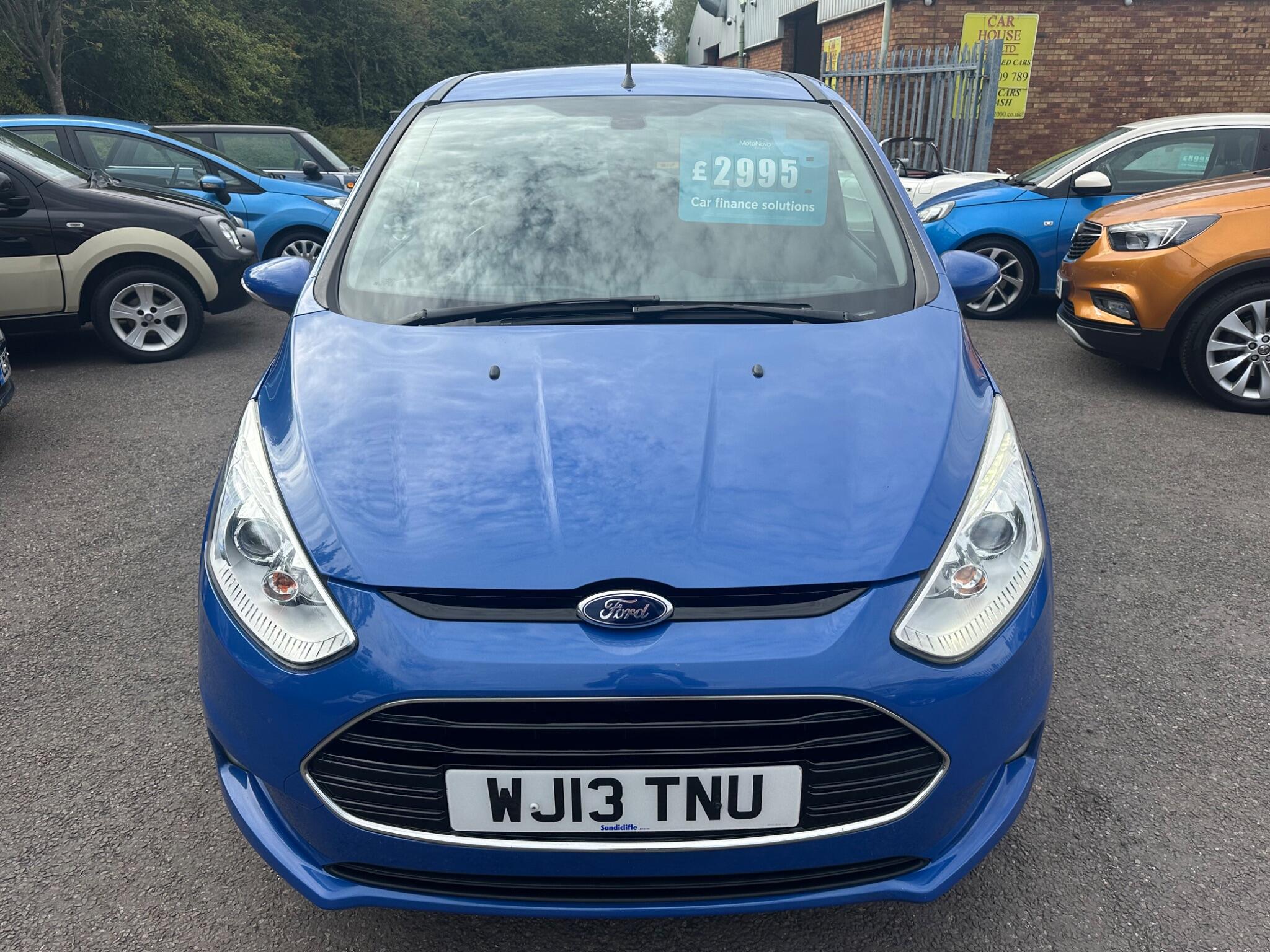 Ford B-Max view 5