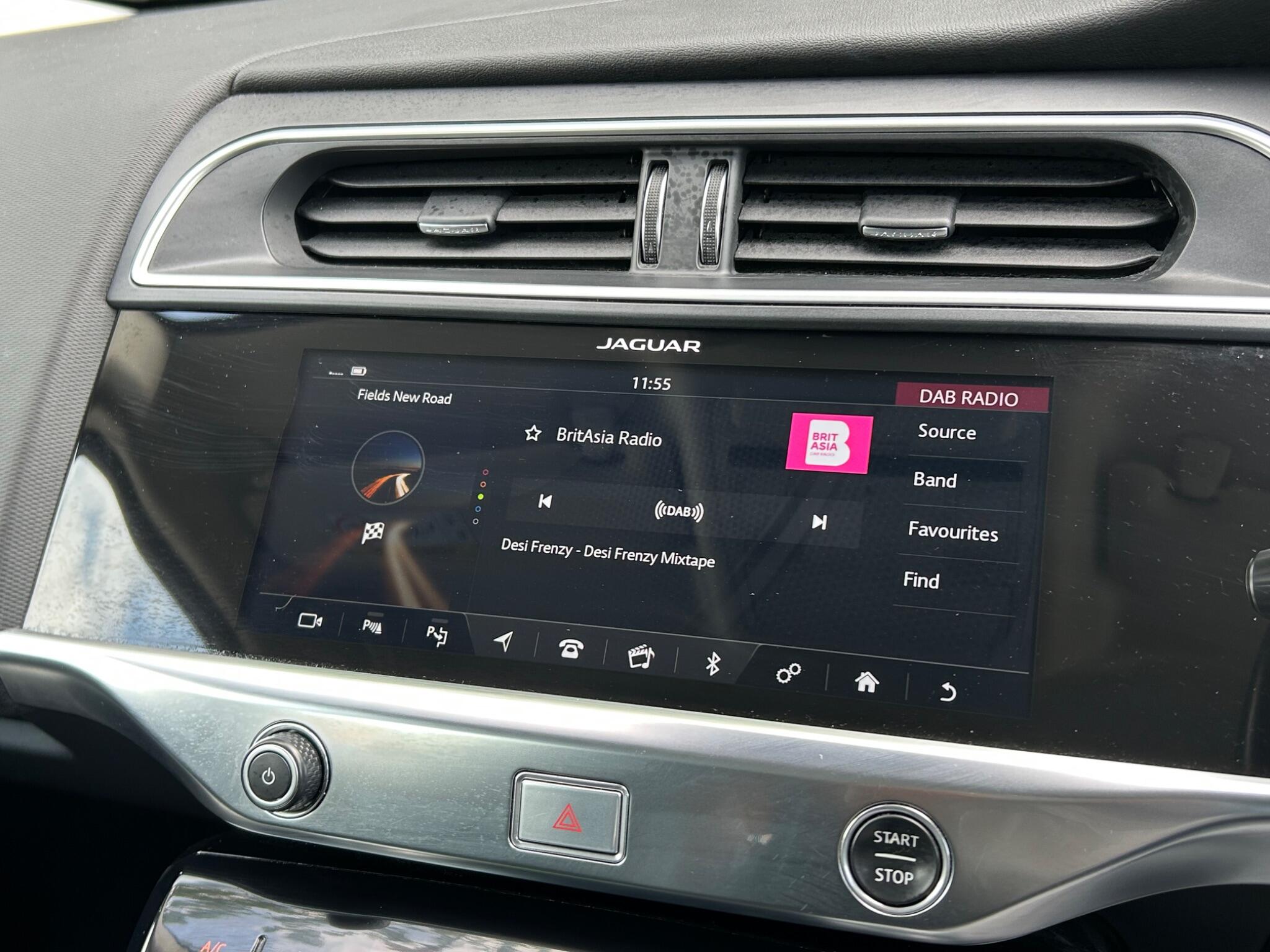 Jaguar I-Pace view 50