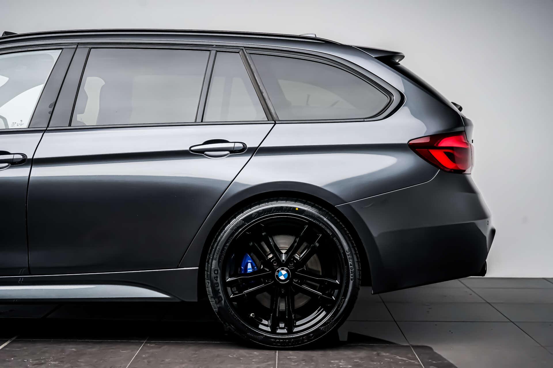 BMW 3 Series view 13