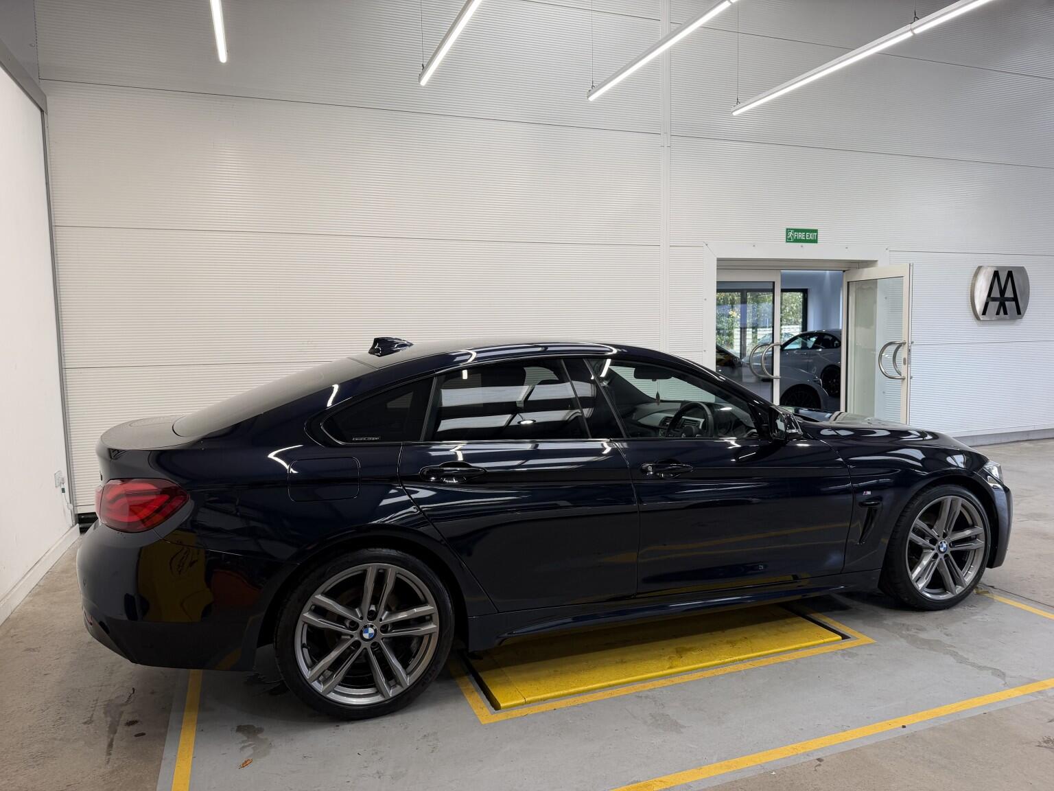 BMW 4 Series view 14