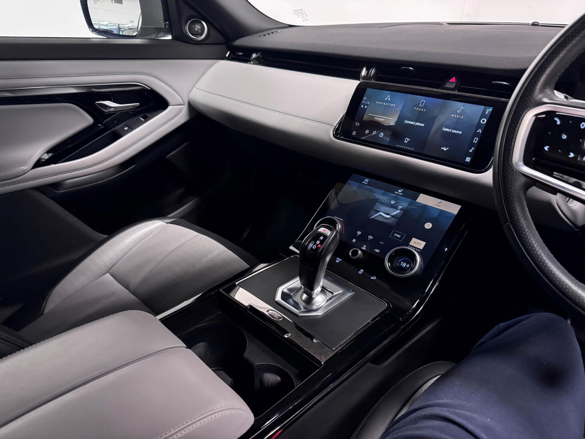 Land Rover Range Rover Evoque view 36