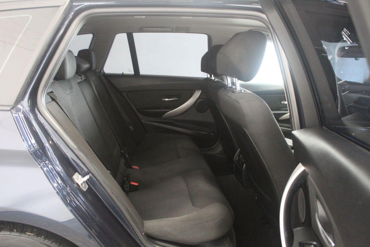 BMW 3 Series view 51