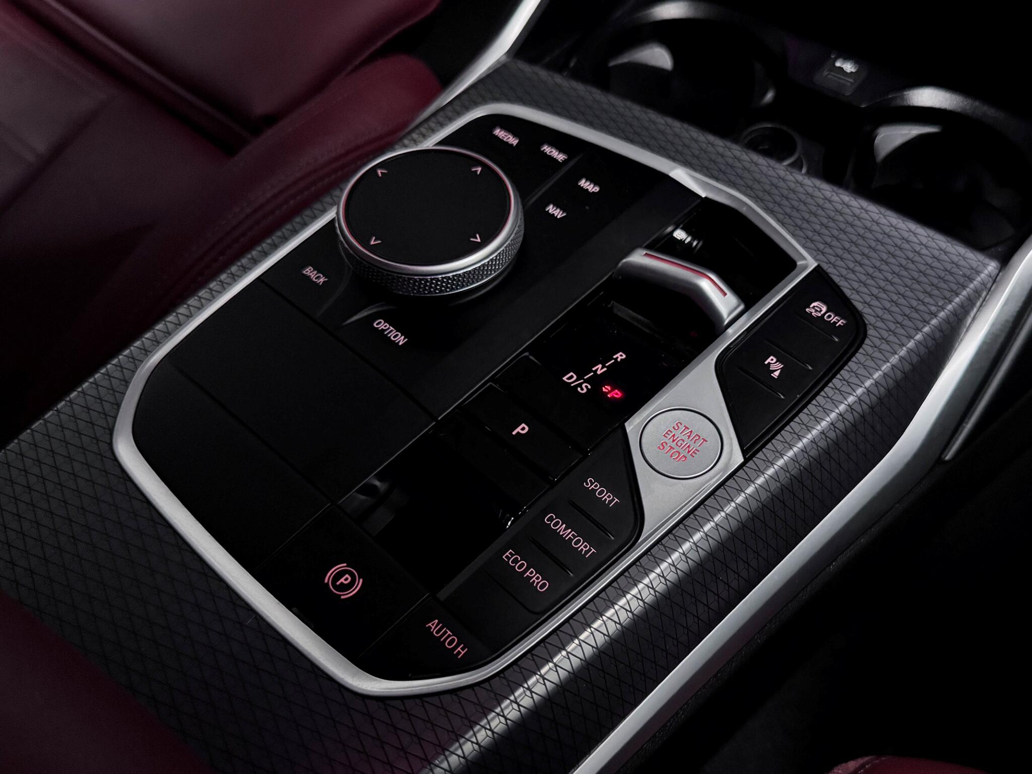 BMW 3 Series view 30