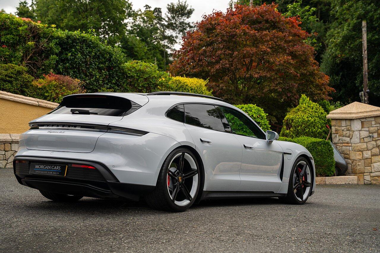 Porsche Taycan view 69