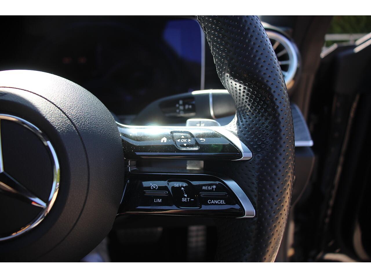 Mercedes-Benz E Class view 20