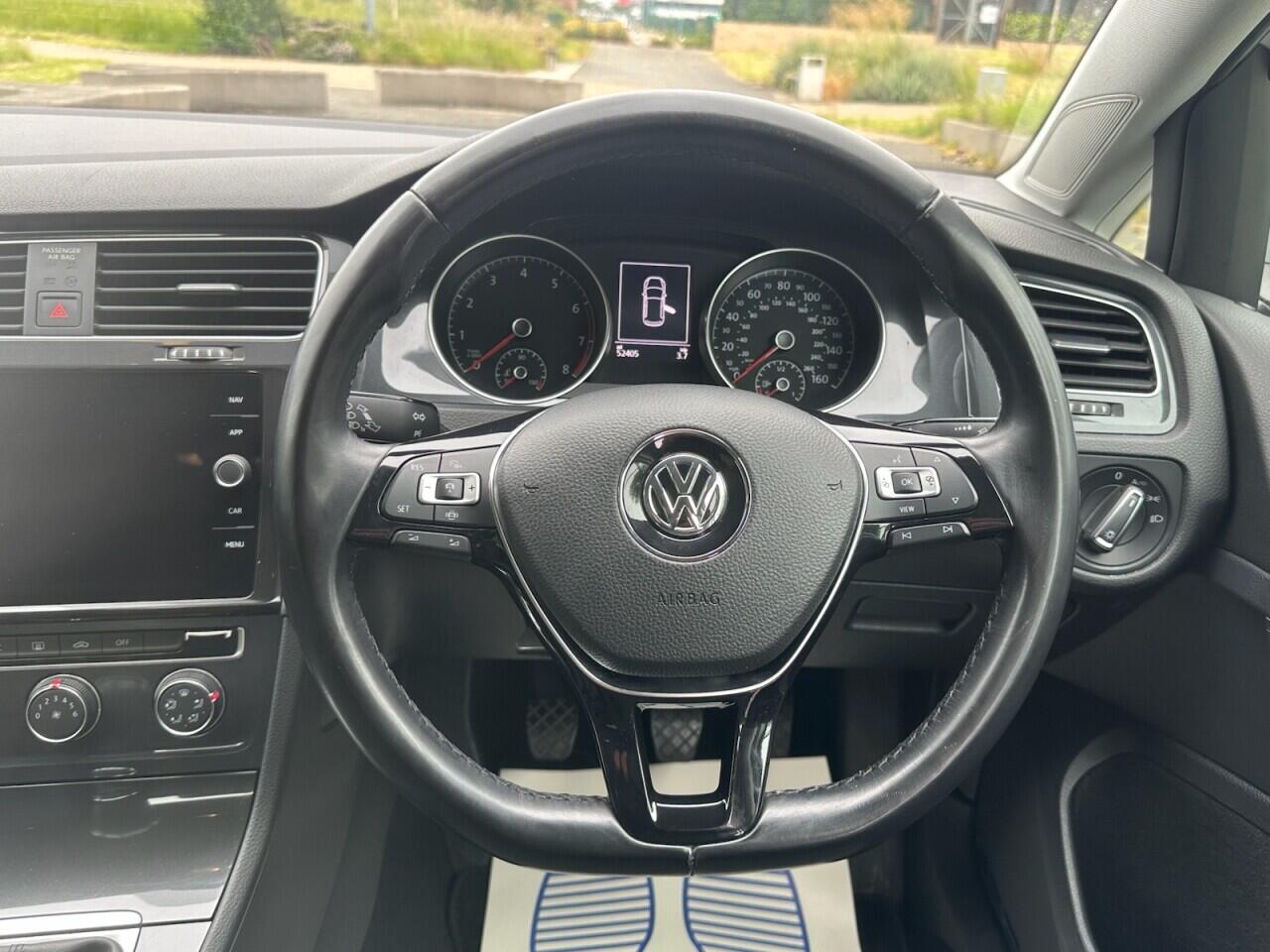 Volkswagen Golf view 25