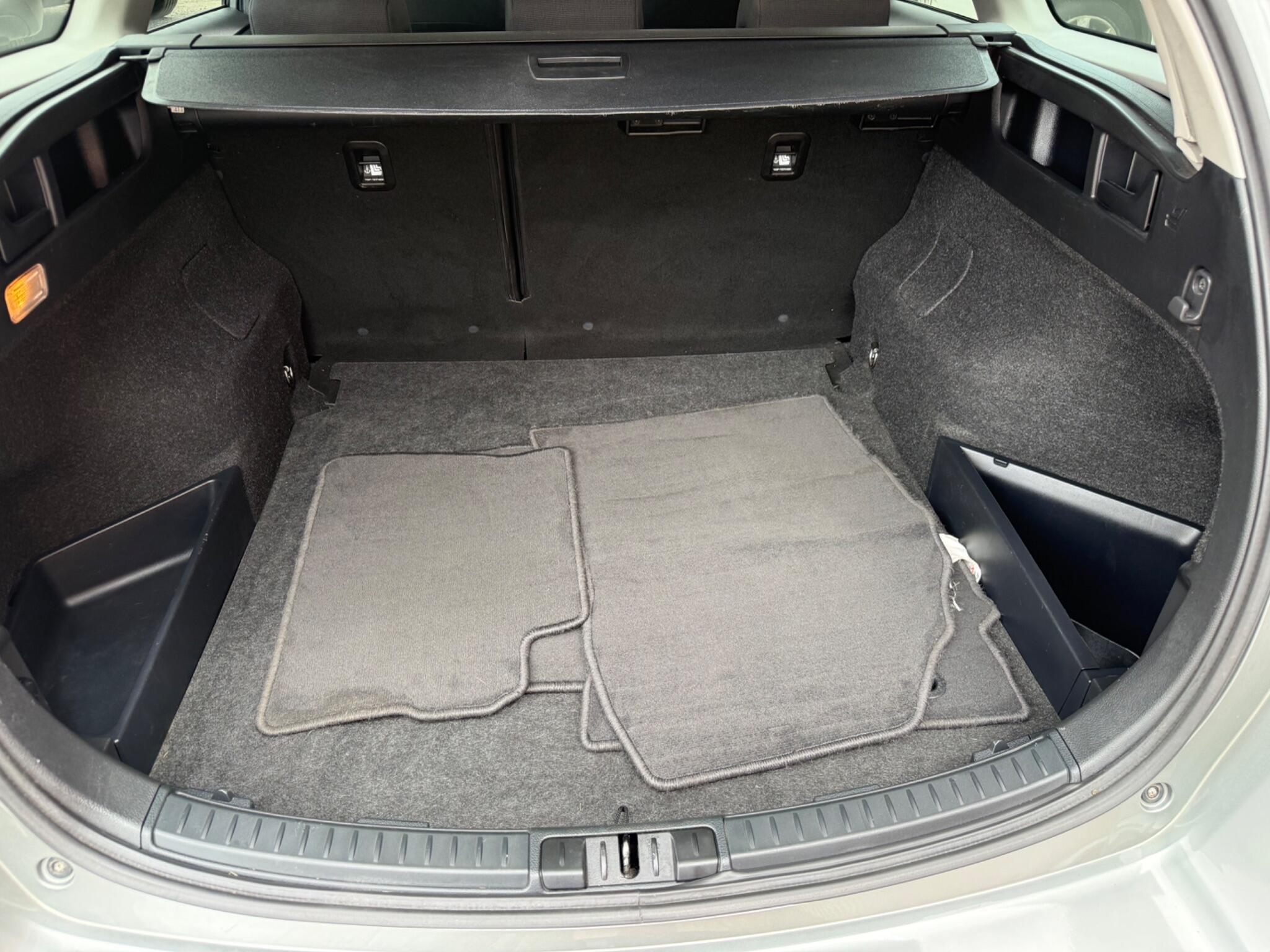 Toyota Auris view 24
