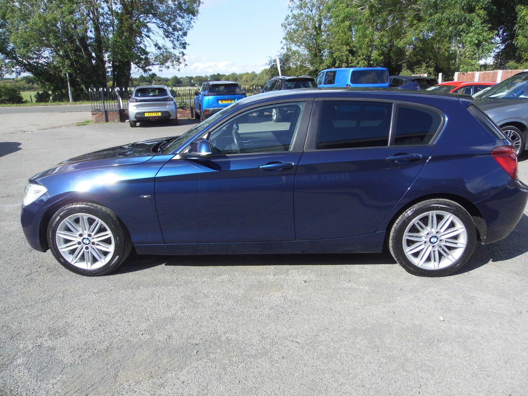 BMW 1 Series view 5