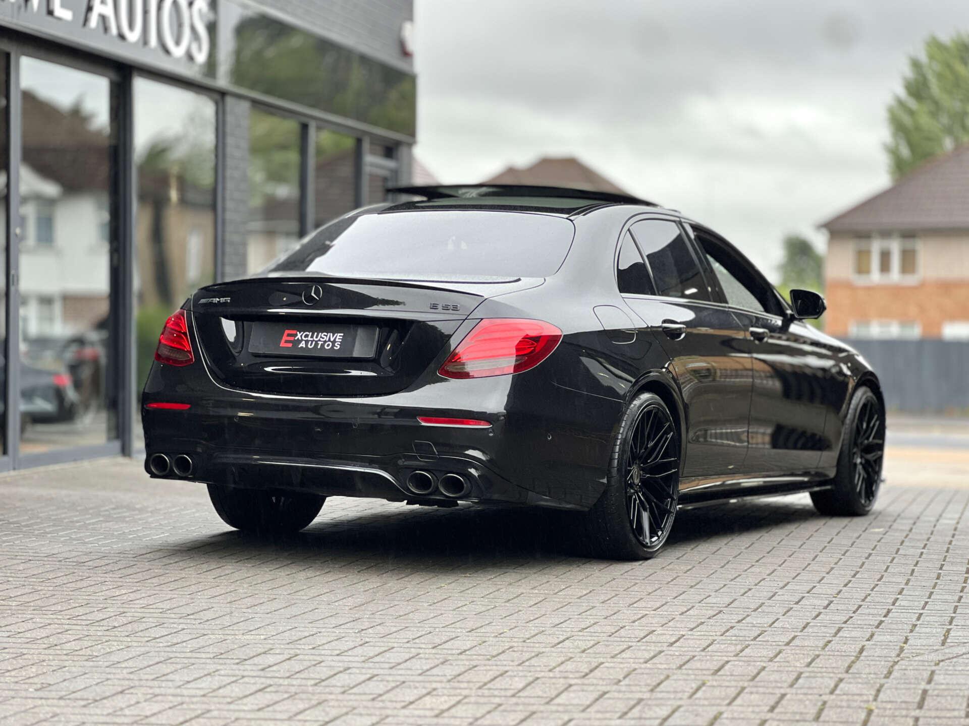Mercedes-Benz E Class view 3