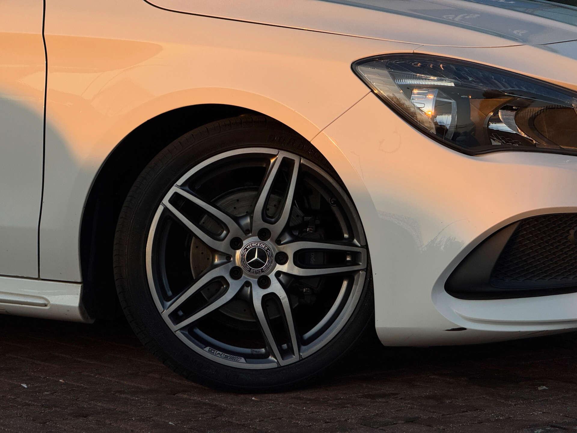 Mercedes-Benz Cla view 18
