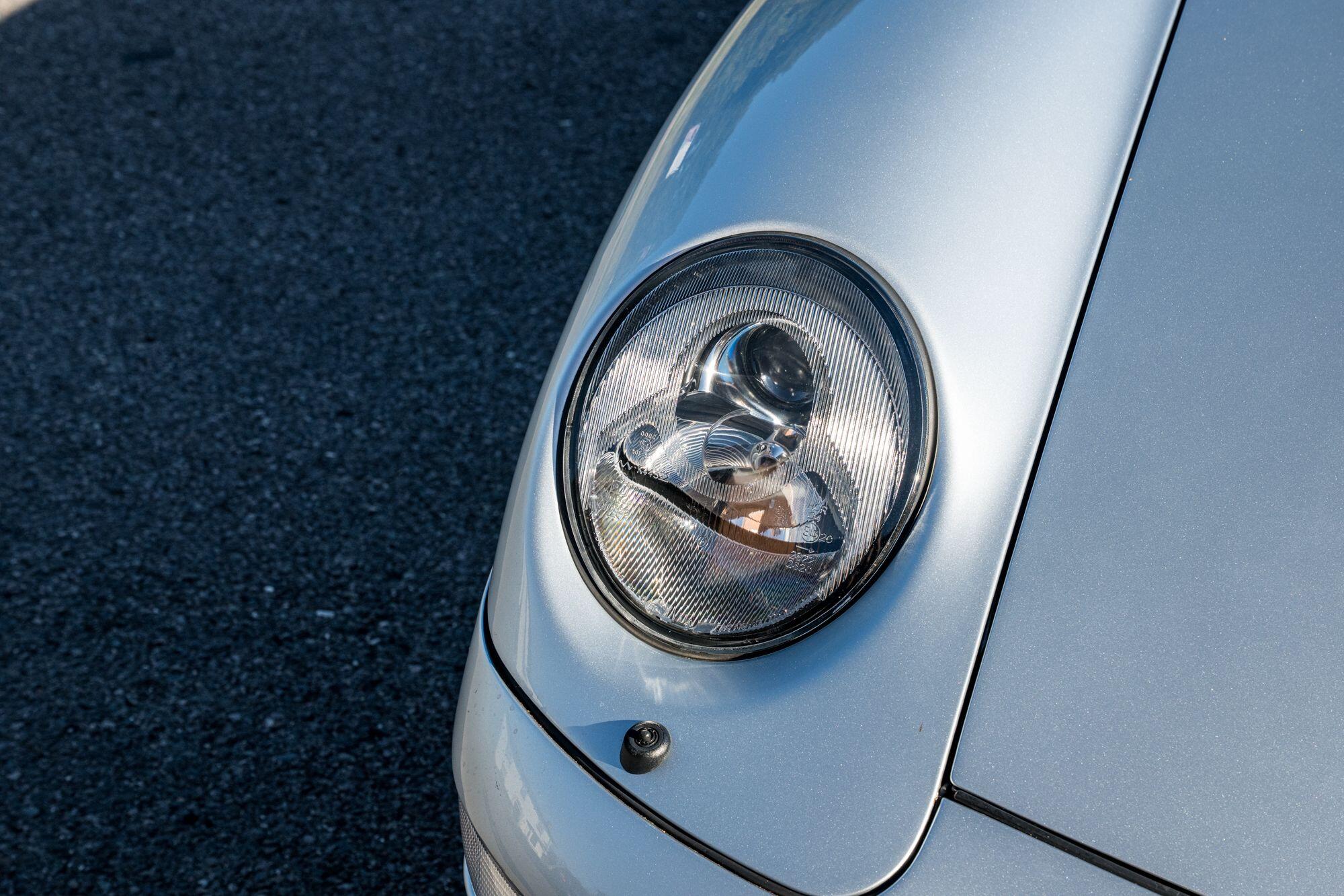 Porsche 911 view 12