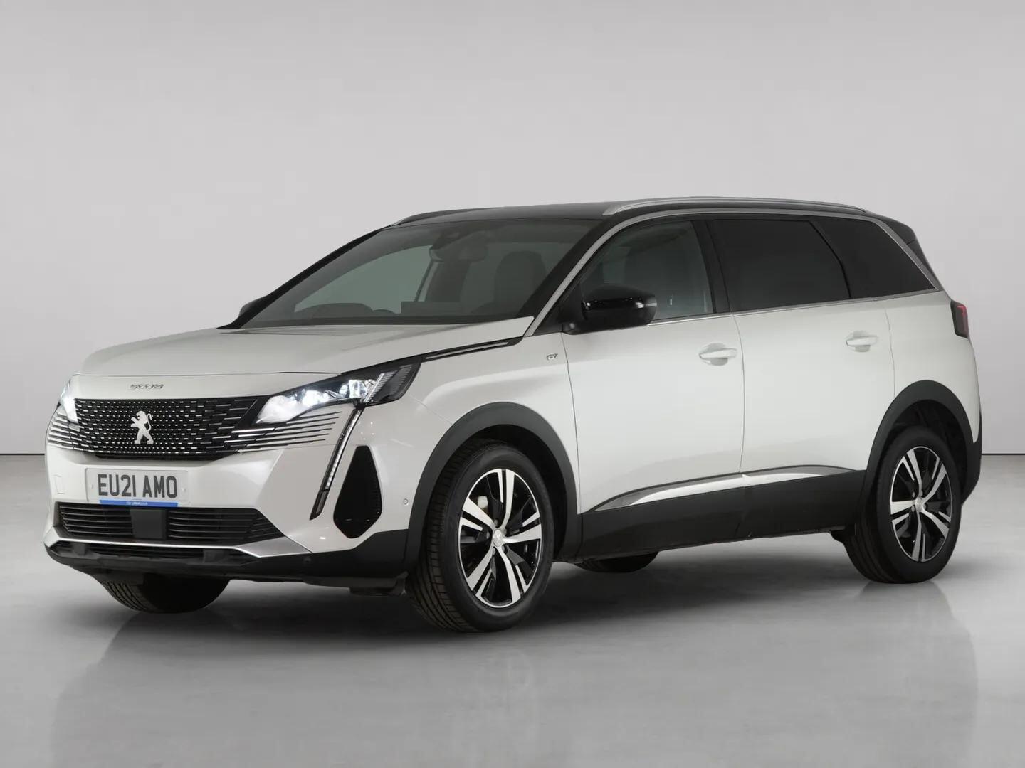 Peugeot 5008 view 2