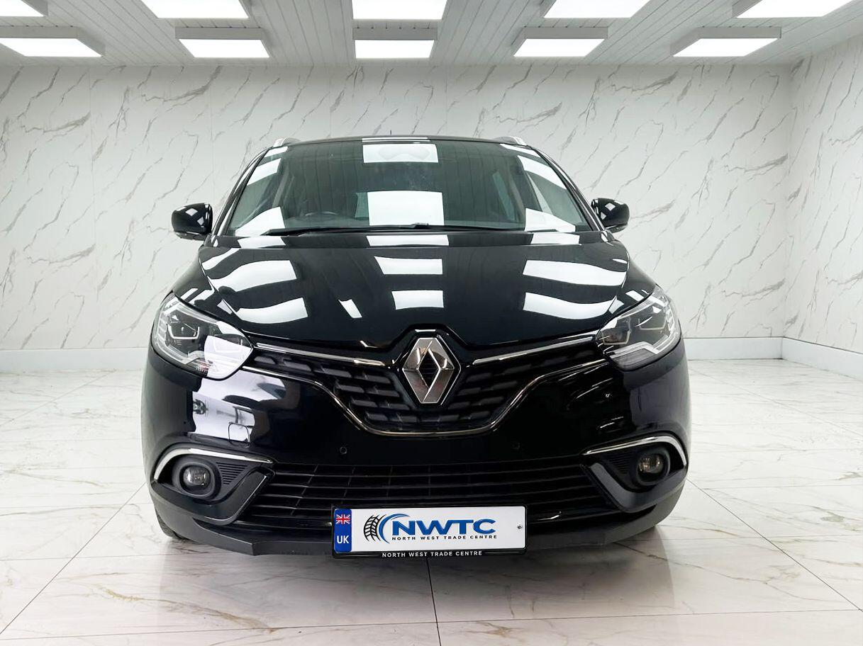 Renault Grand Scenic view 5