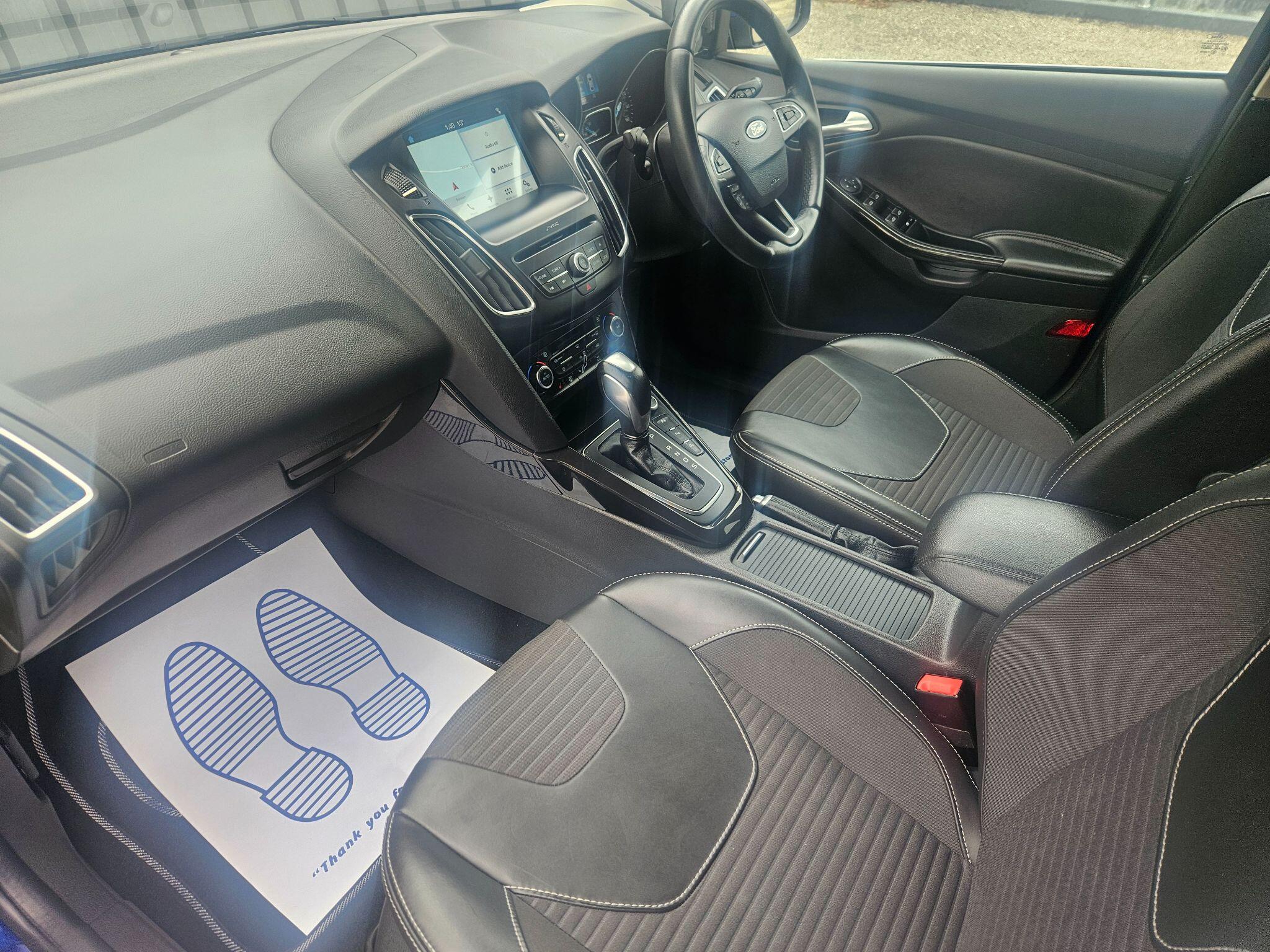 2017 Ford Focus image 21