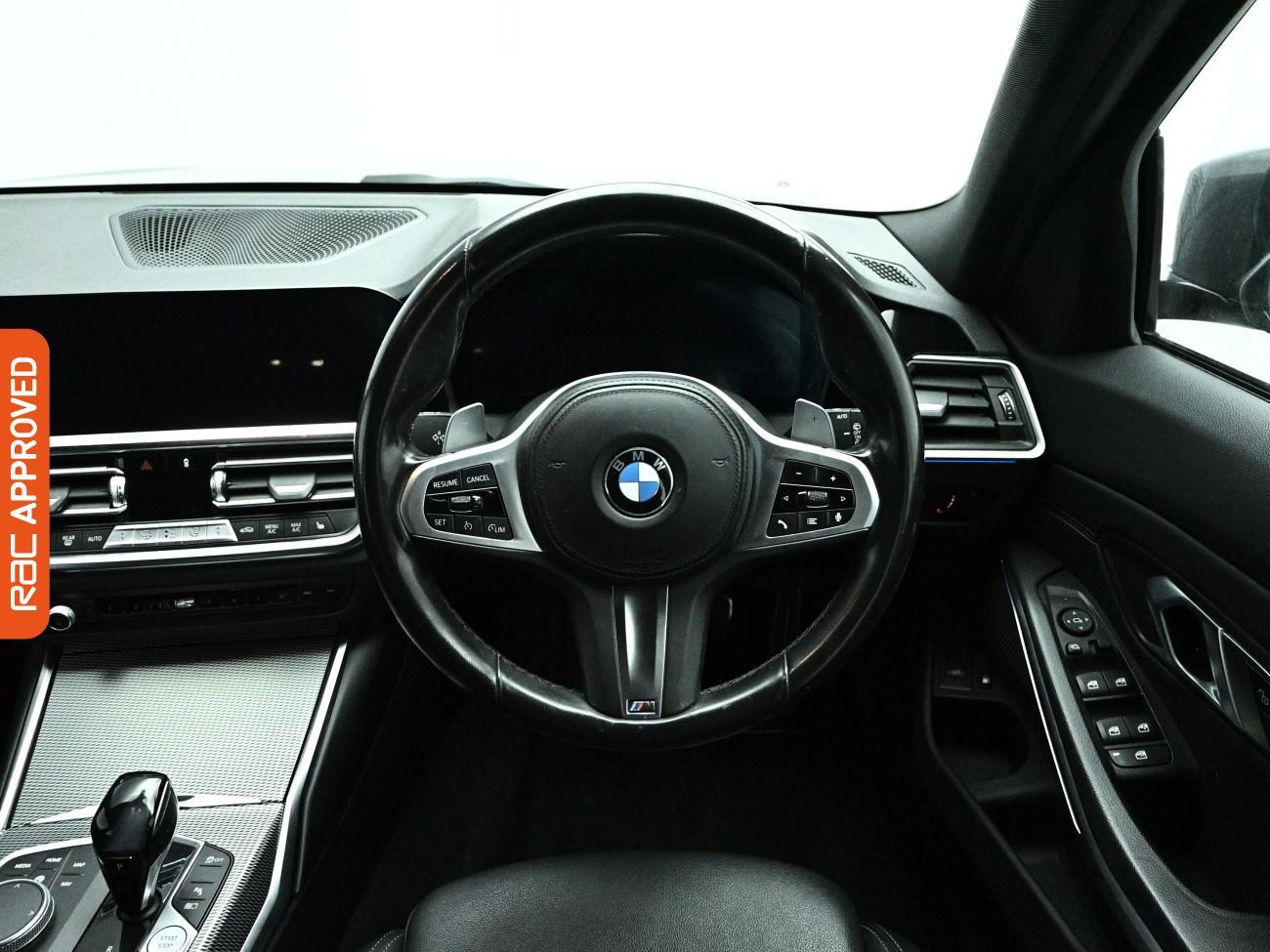 BMW 3 Series view 10