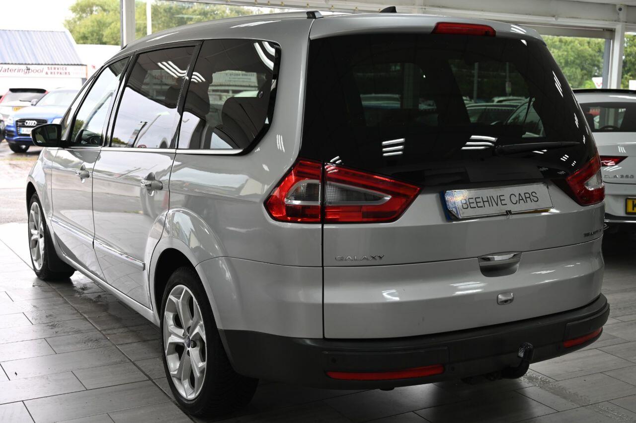 Ford Galaxy view 12