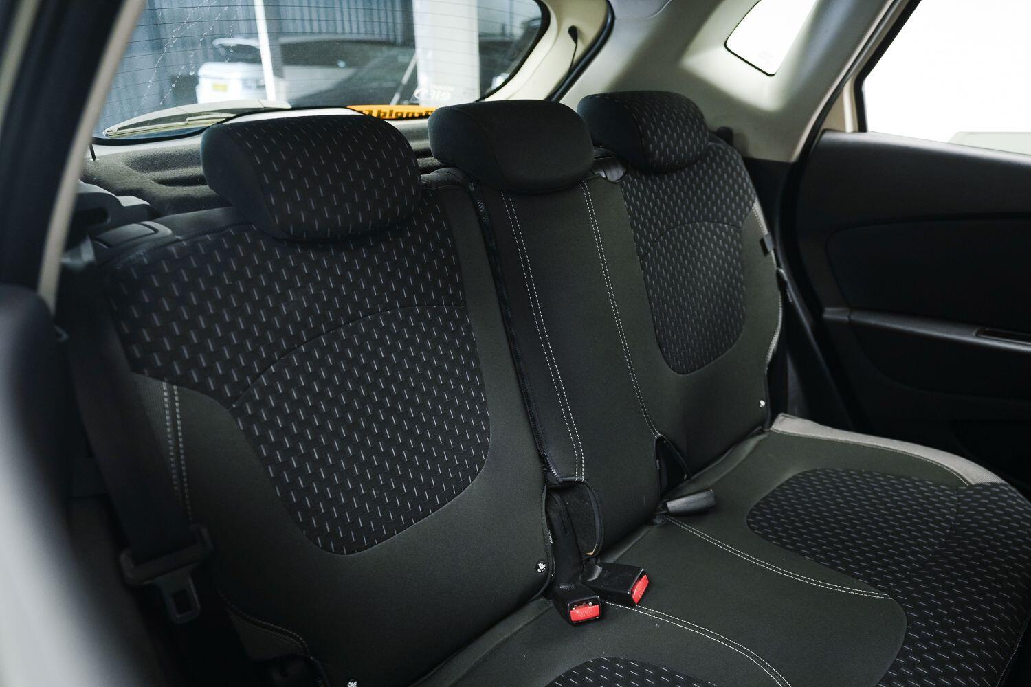 Renault Captur view 14