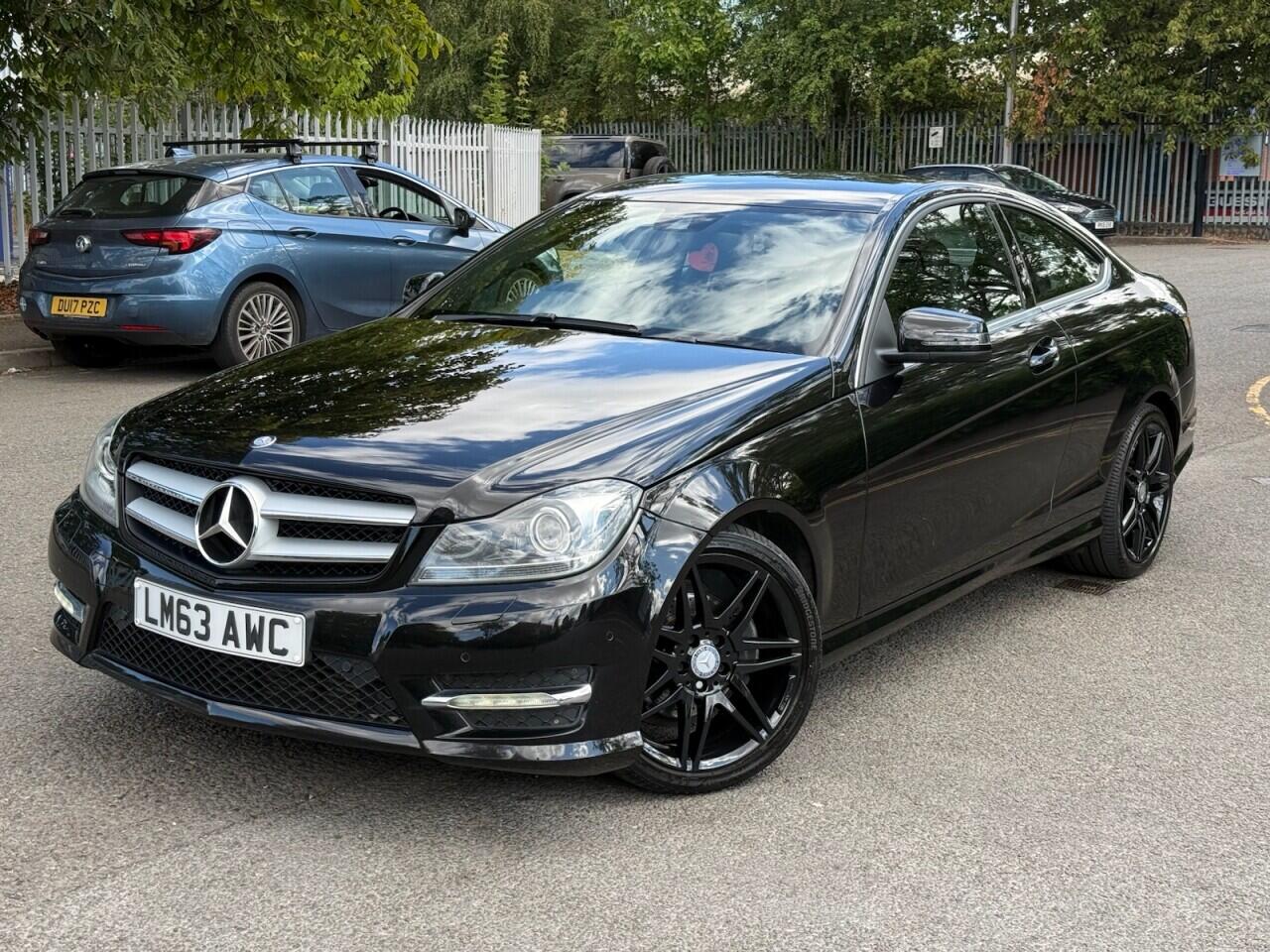 Mercedes-Benz C Class view 3
