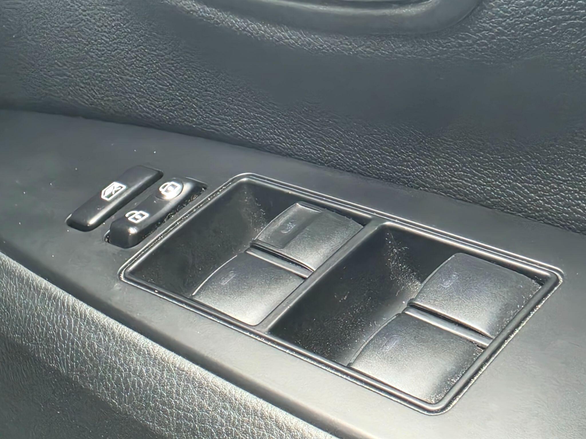 Toyota Avensis view 24
