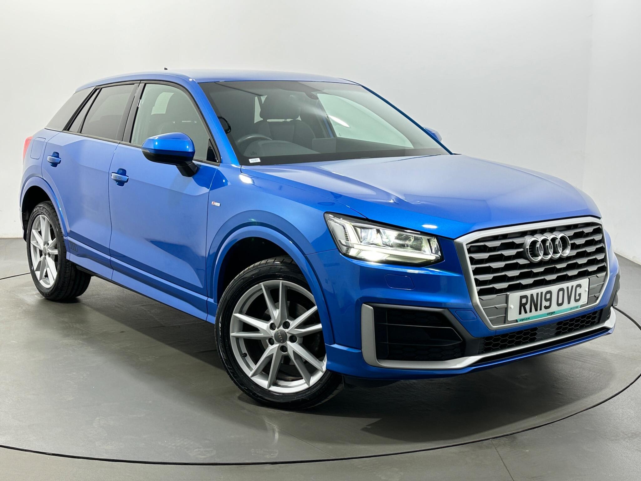 Audi Q2 view 55