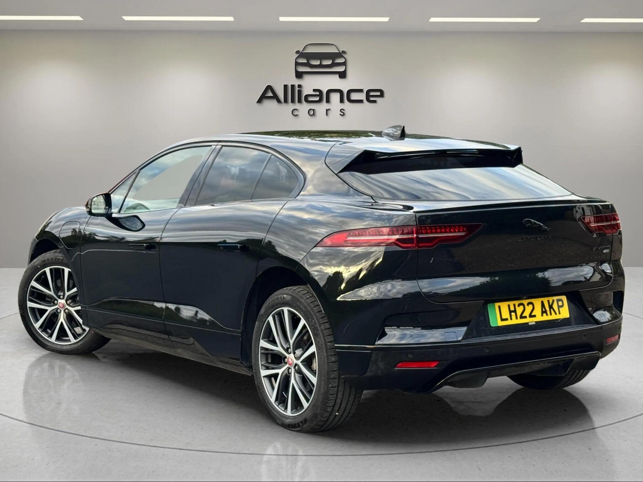 Jaguar I-Pace view 20