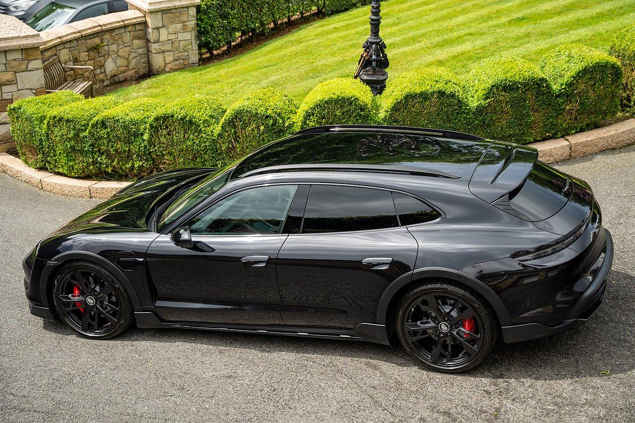Porsche Taycan view 82