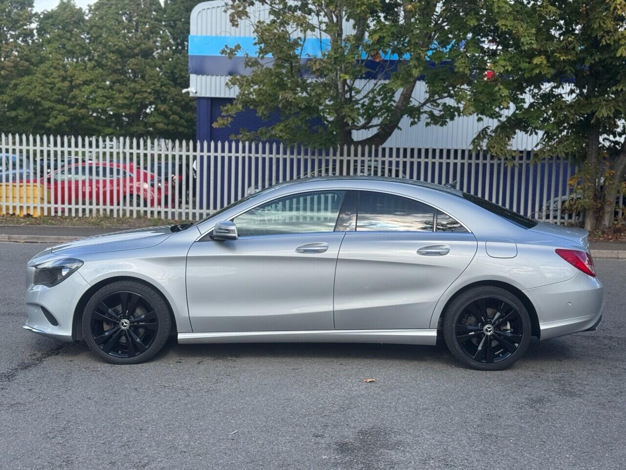 Mercedes-Benz Cla view 4
