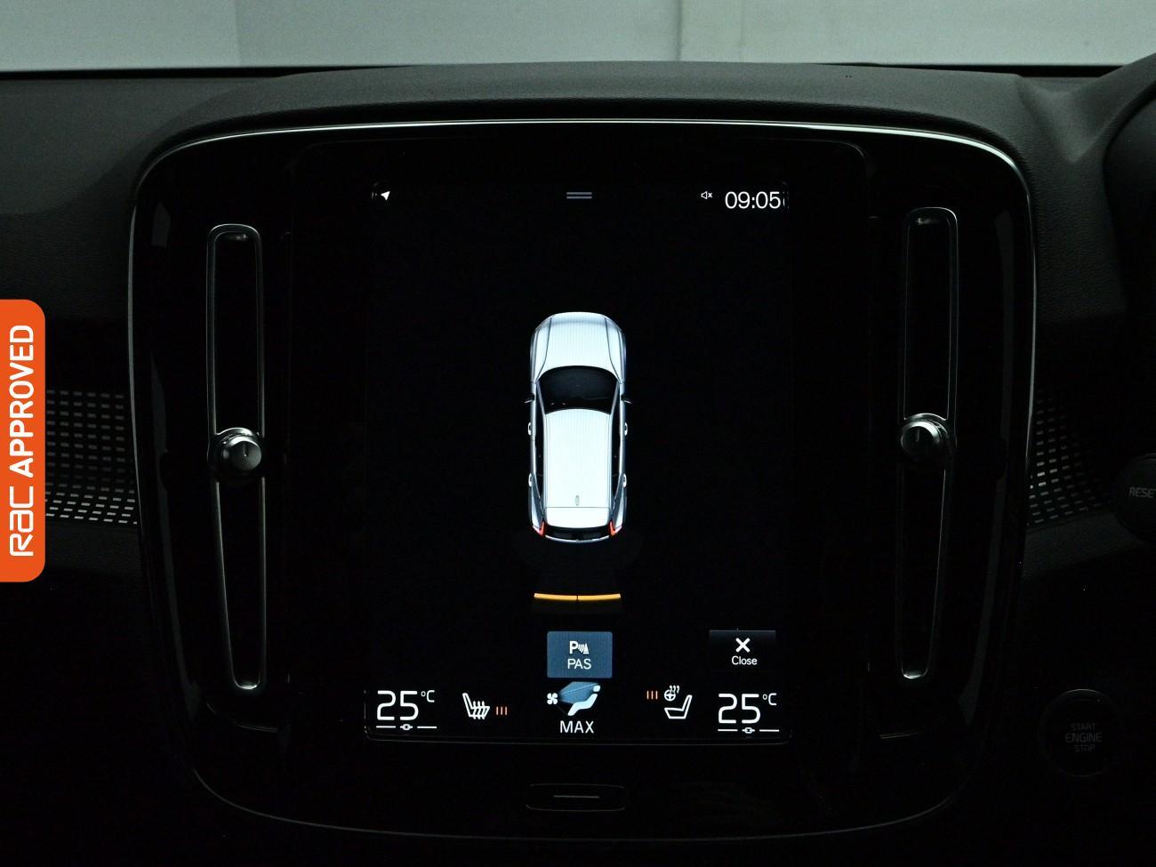 Volvo XC40 view 22