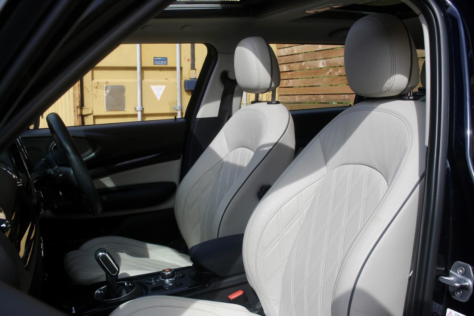 Mini Clubman view 14